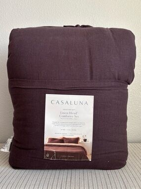 NWT King/California King Heavyweight Linen Blend Comforter and Sham Set Dark Fig